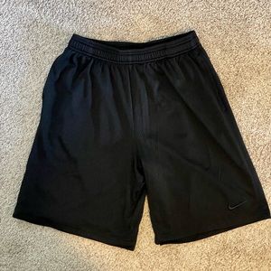 Nike Men's Basketball Shorts - Size L